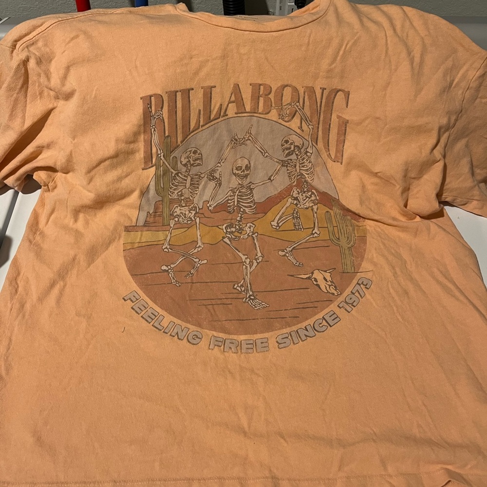 Billabong Peach Graphic T-Shirt